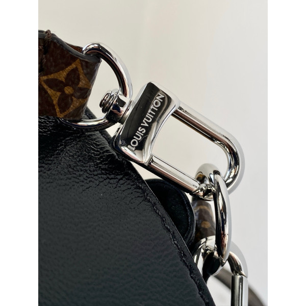M12587 — 15