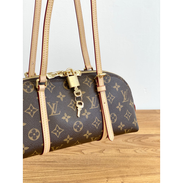 SQUIRE EAST WEST M28953 — 1
