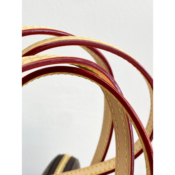 SQUIRE EAST WEST M28953 — 3